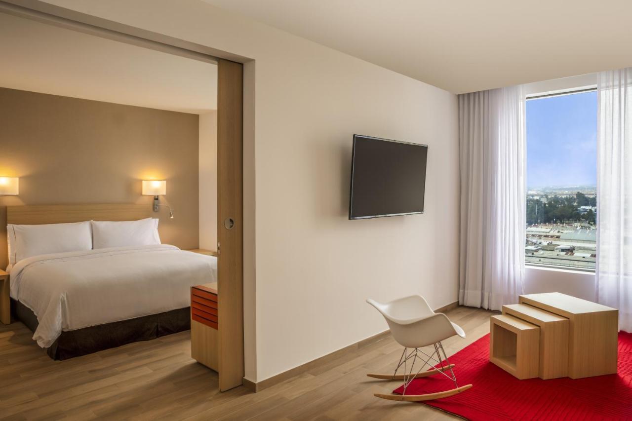 Fiesta Inn Parque Puebla Ngoại thất bức ảnh